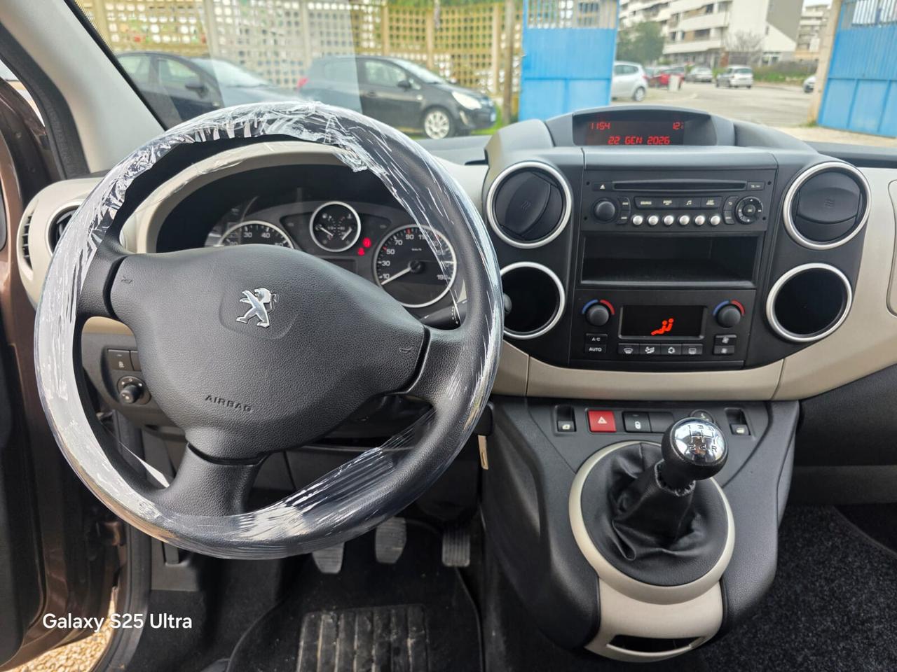 Peugeot Partner Tepee 1.6 HDi 92CV Outdoor 2015