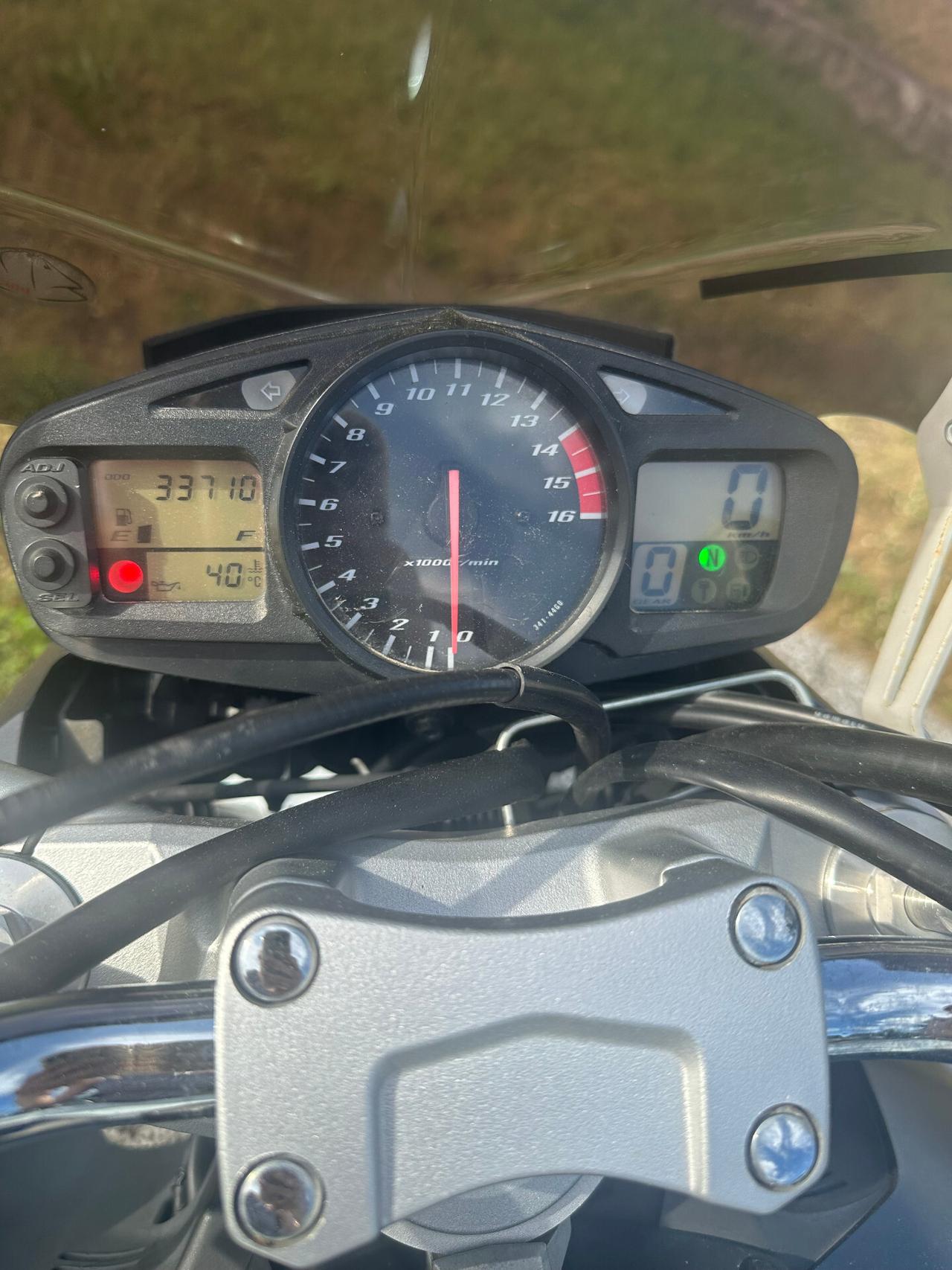 Suzuki GSR 600