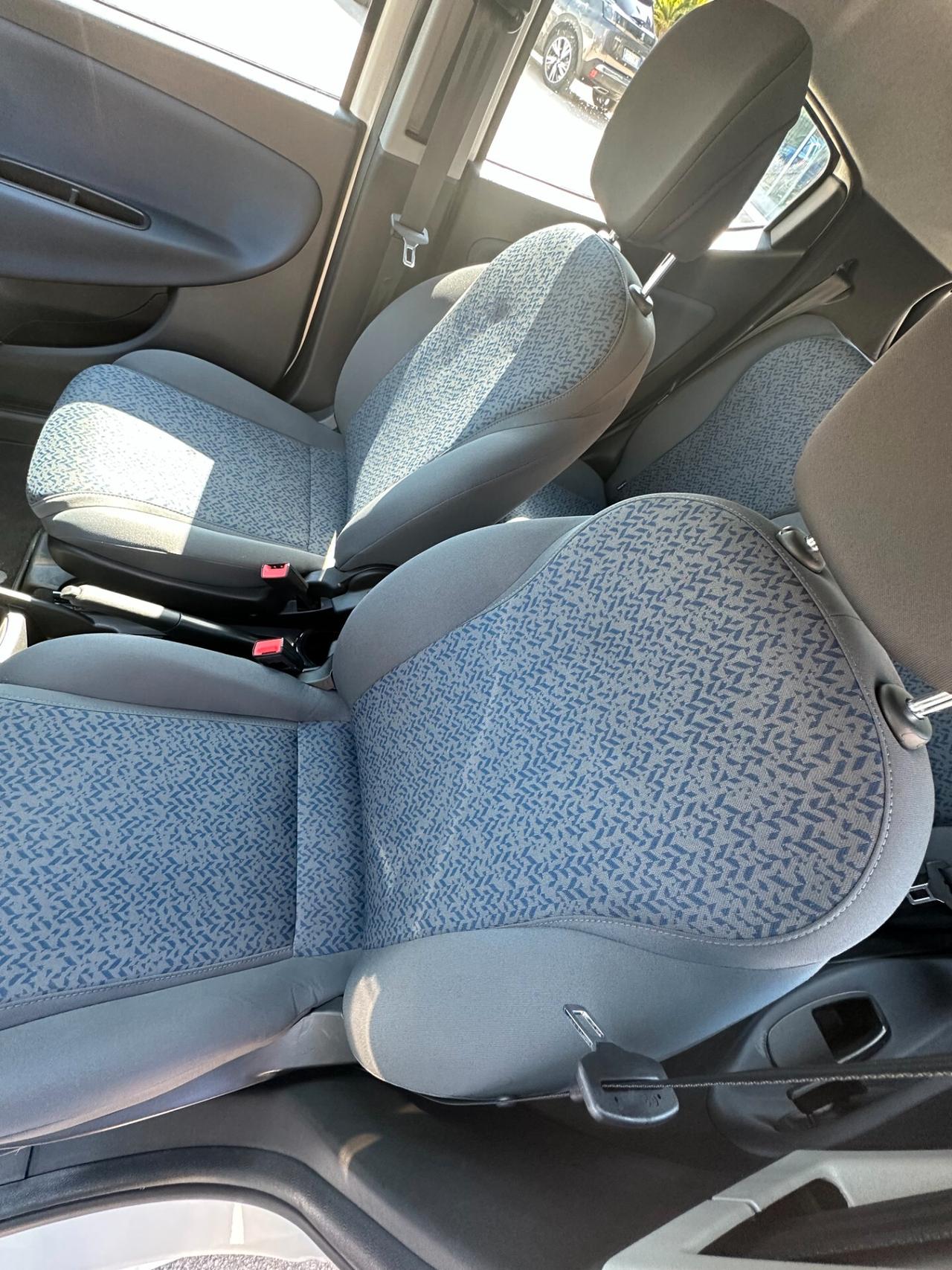 Lancia Ypsilon 1.0 FireFly 5 porte S&S Hybrid Gold