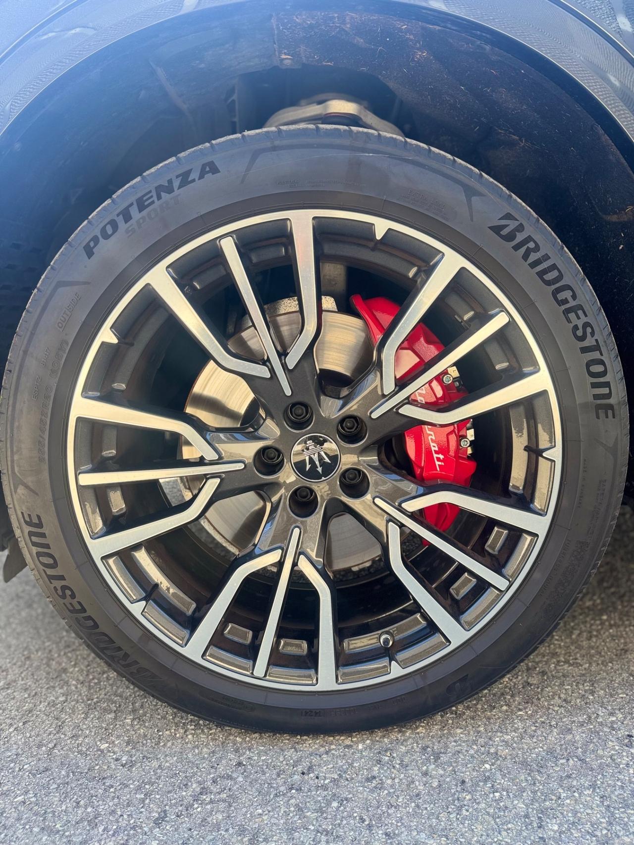 Maserati Grecale MHEV 330 CV AWD Modena