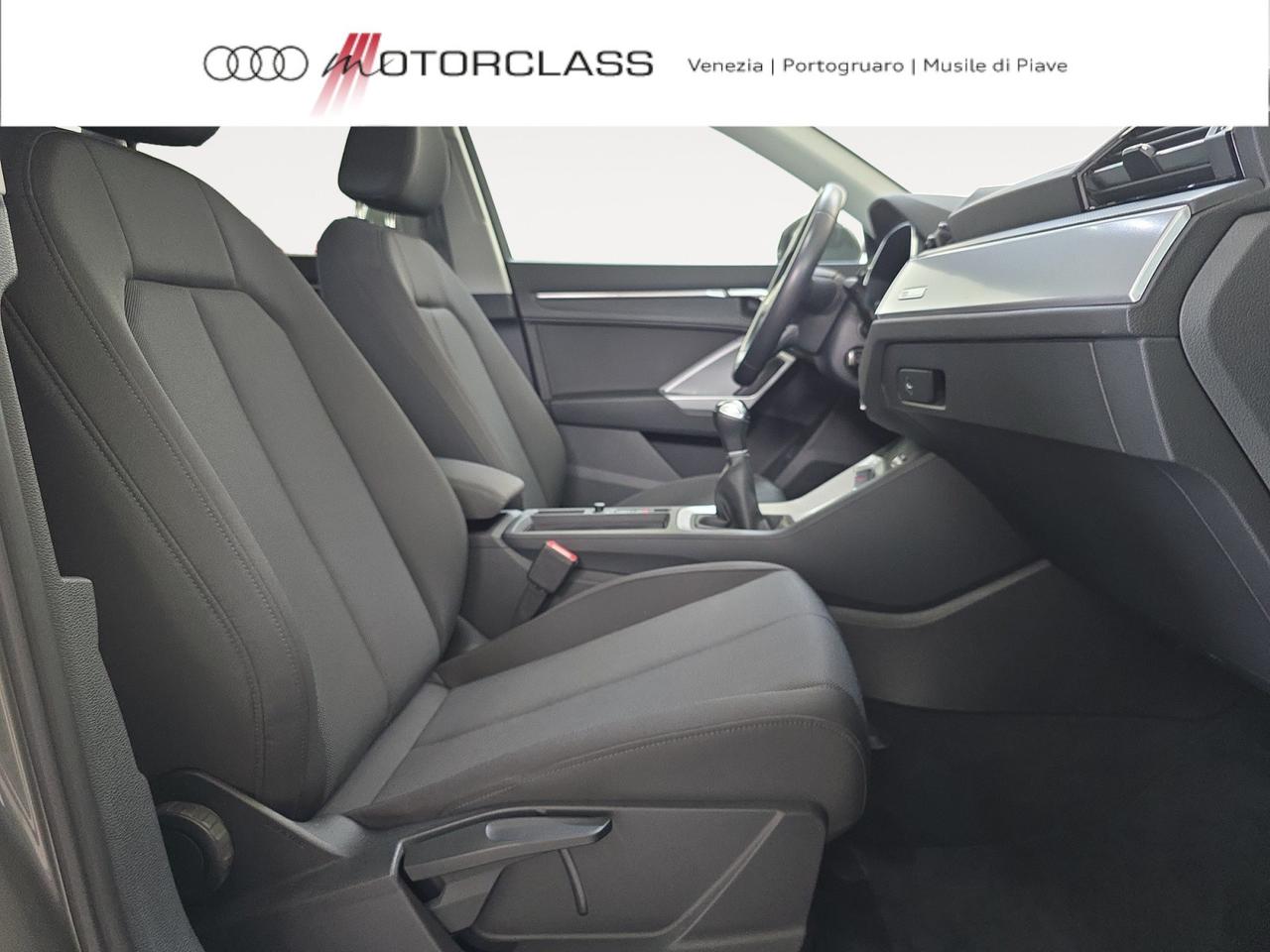 Audi Q3 35 2.0 tdi business advanced