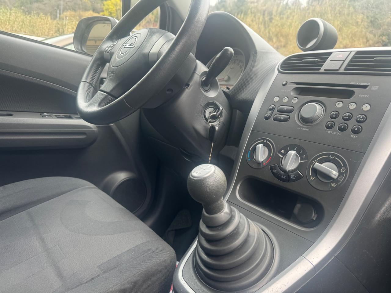 Opel Agila 1.2 16V 86CV Enjoy 2010