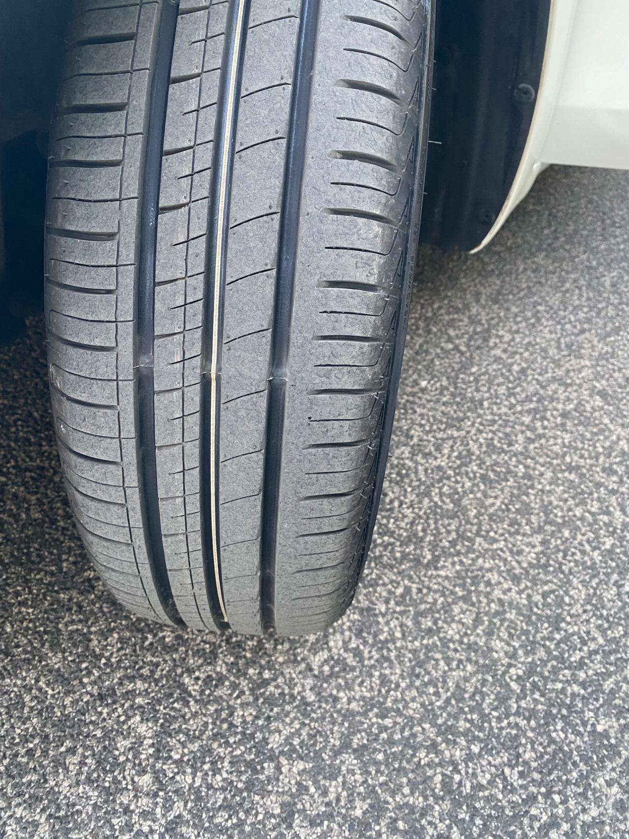 Toyota Yaris 1.4 D-4D DPF Anno 2010 TAGLIANDATA