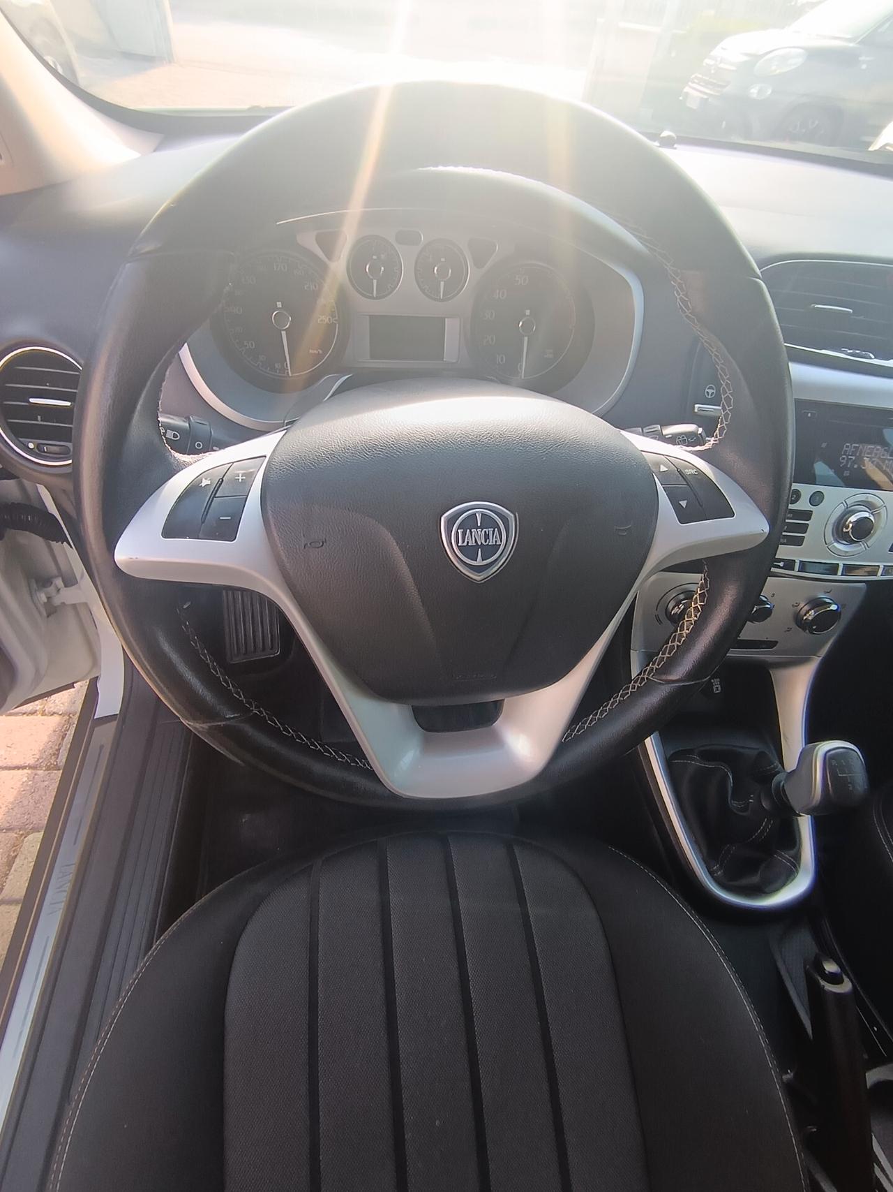 Lancia Delta 1.4 T-Jet 120 CV Silver Ecochic GPL