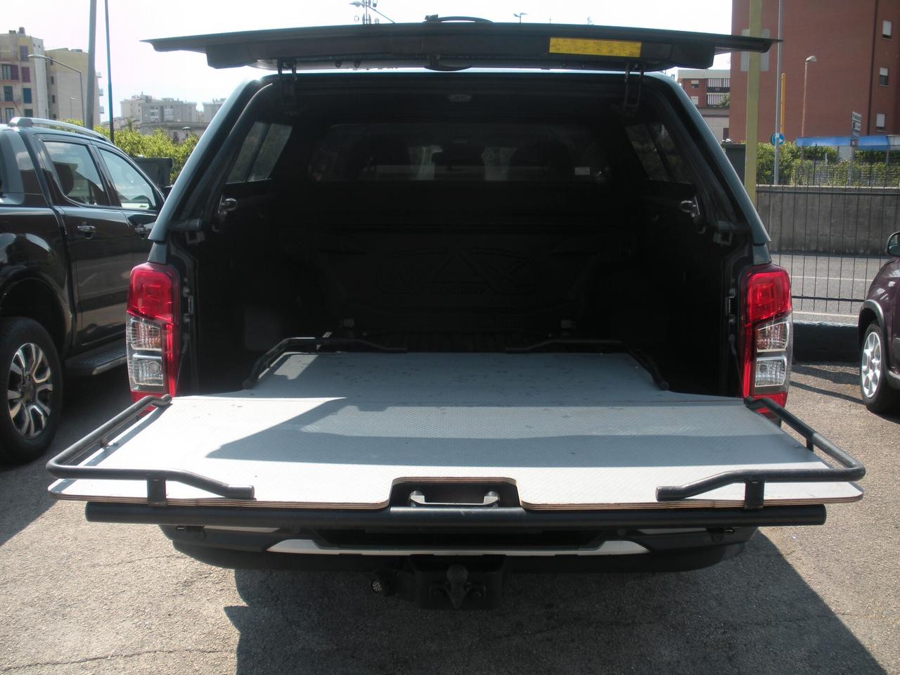 Mitsubishi L200 2.3 D Double Cab 4x4 Super Select Intense aut.