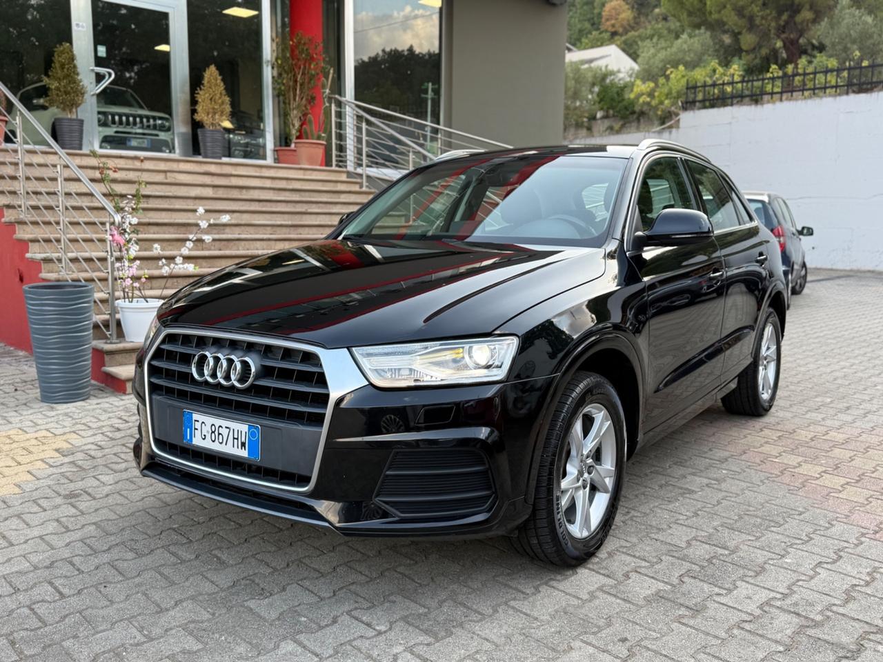 Audi Q3 2.0 TDI 150 CV Business
