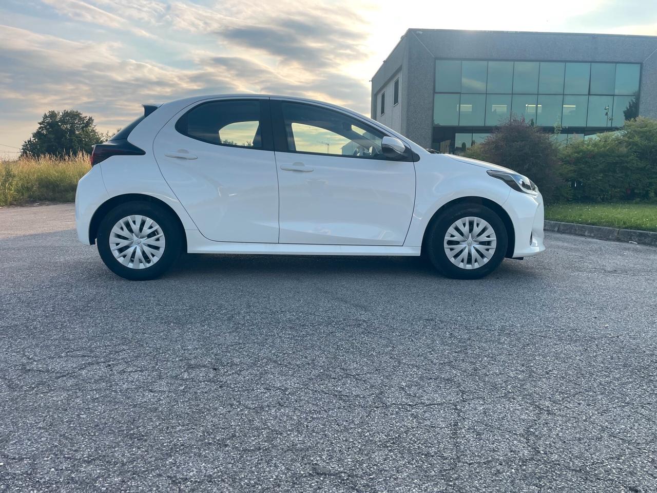Toyota Yaris 1.5 Hybrid 5 porte Active
