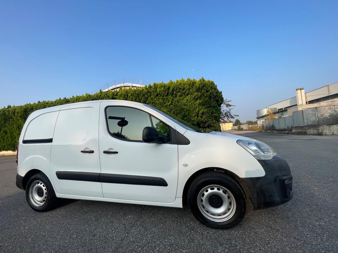 Peugeot Partner BlueHDi 75 L1 Furgone Pro