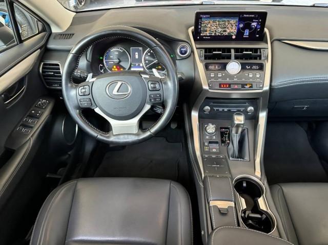 Lexus NX 300h 2.5 Premium 4wd cvt