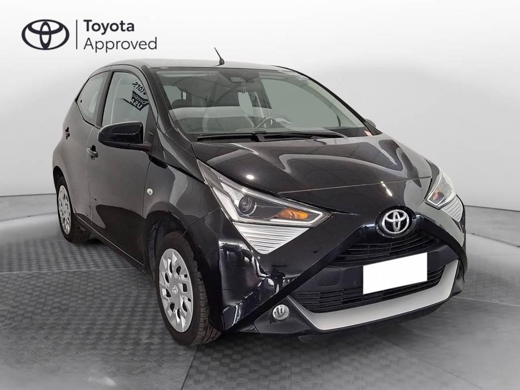 Toyota Aygo 5 Porte 1.0 VVT-i x-play