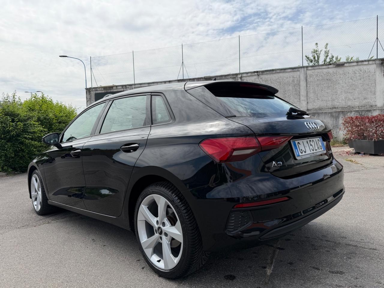 Audi A3 Sedan 35 TDI S tronic Business Advanced