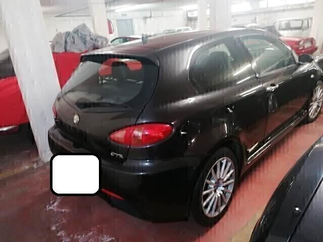 Alfa Romeo 147 gta 3.2 v6