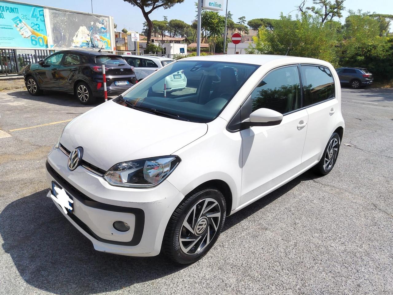 Volkswagen up! 1.0 move BlueMotion offerta del mese