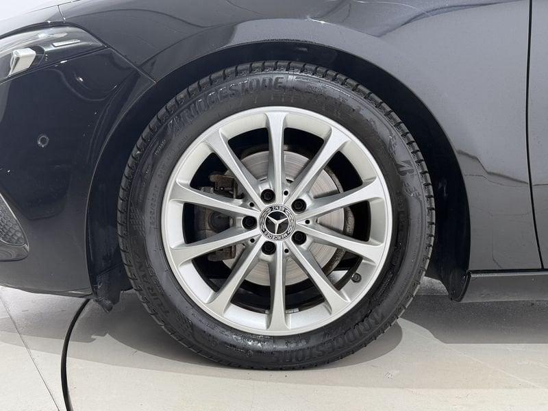 Mercedes-Benz Classe A A 180 d Sport auto