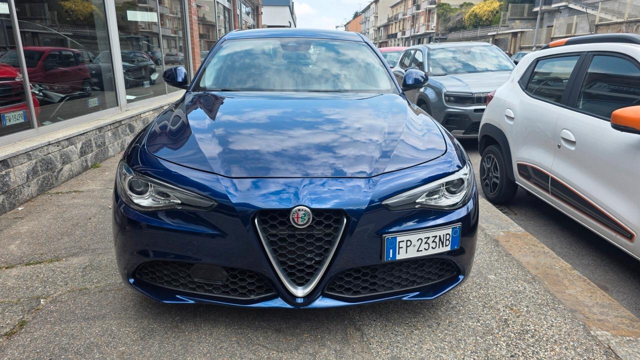 Alfa Romeo Giulia 2.2 Turbodiesel 150 CV AT8