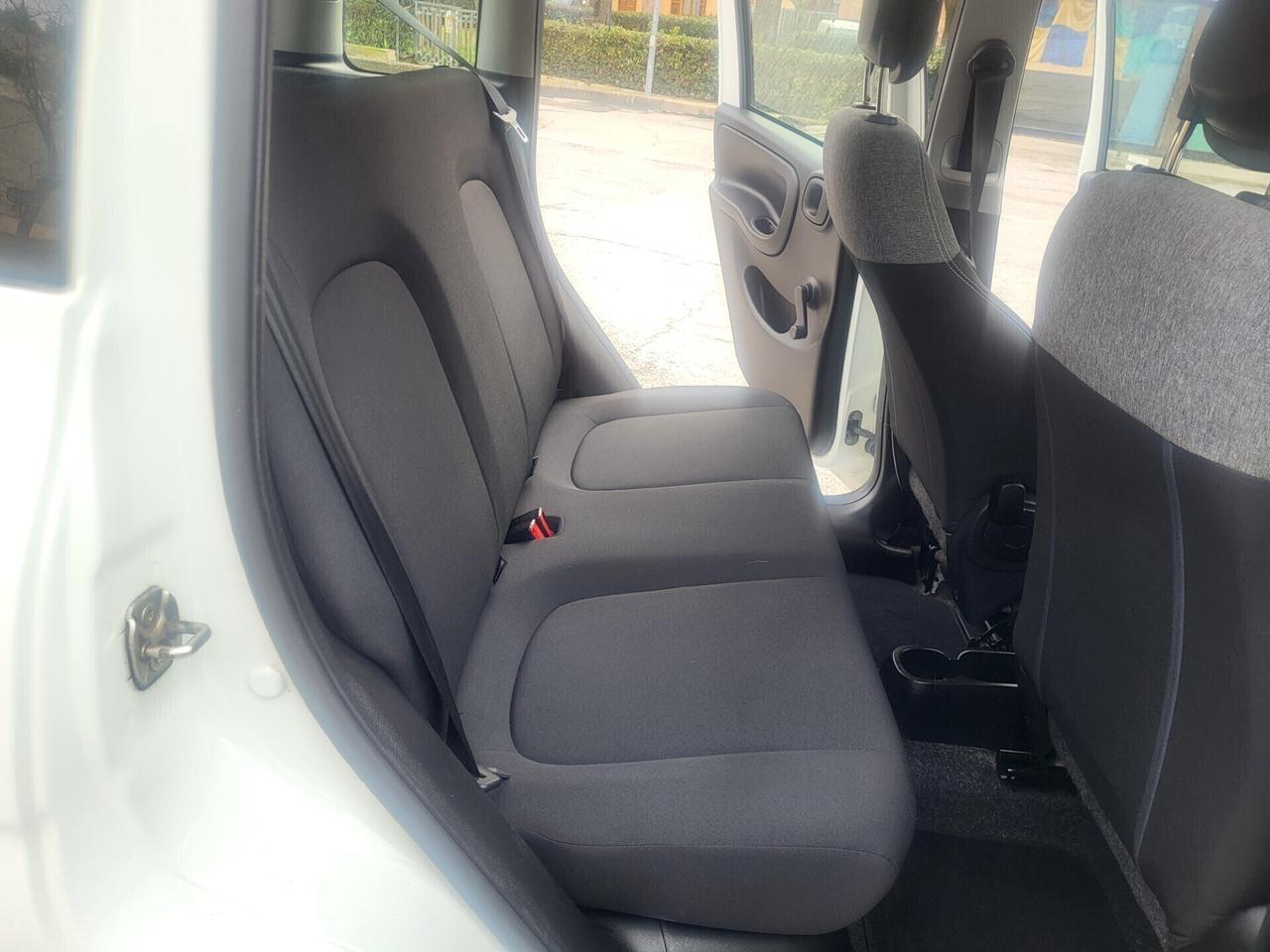 FIAT PANDA 1,0 BENZINA/HIBRYD-UNICA PRO-FOTO REVIS