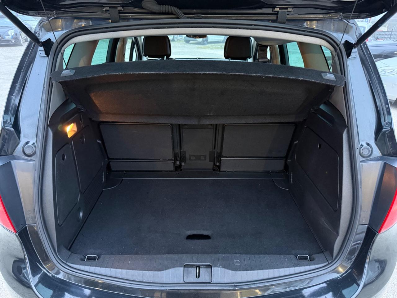 Opel Meriva 1.4 100CV Cosmo 111 Mila KM