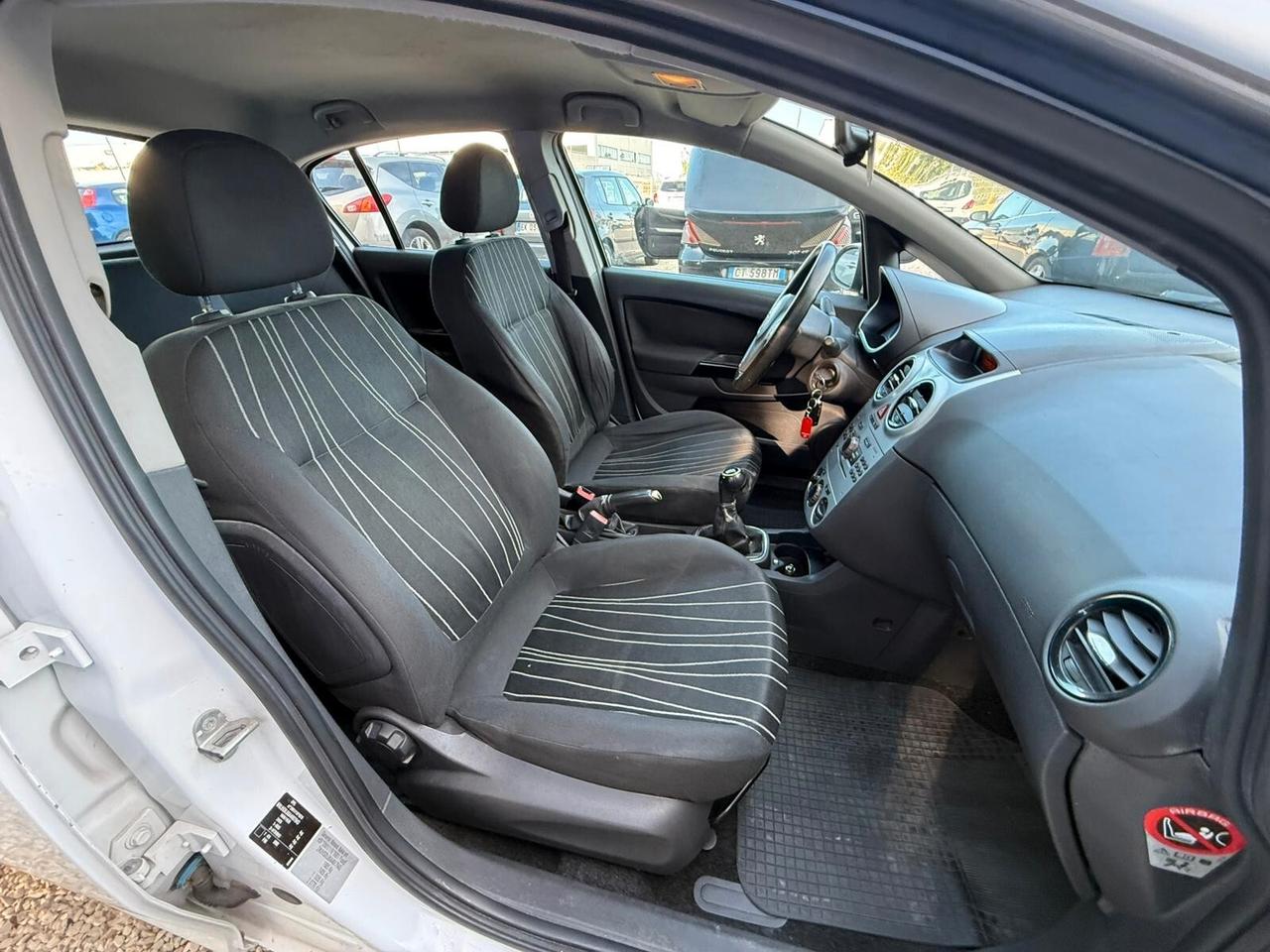 Opel Corsa 1.2 80CV 5 porte GPL-TECH Club