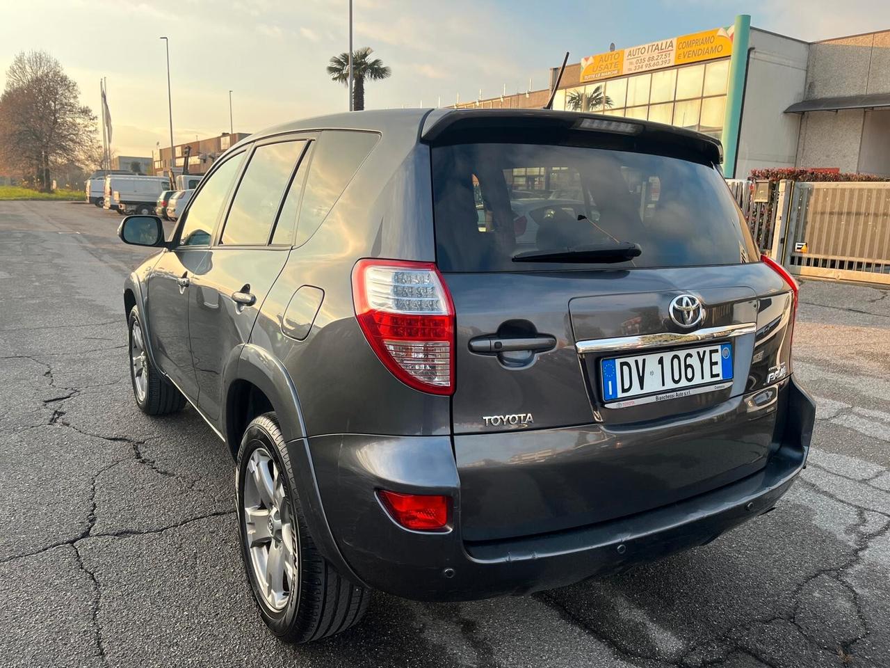 Toyota RAV 4 RAV4 2.2 D-Cat 177 CV Luxury