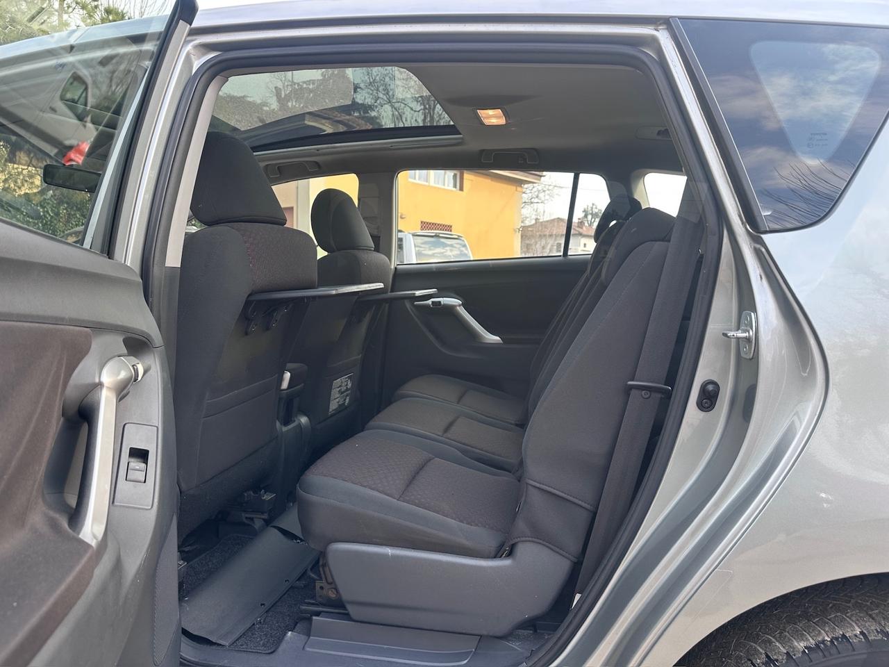 Toyota Verso 2.0 D Luxury Pack 7 posti tetto panoramico