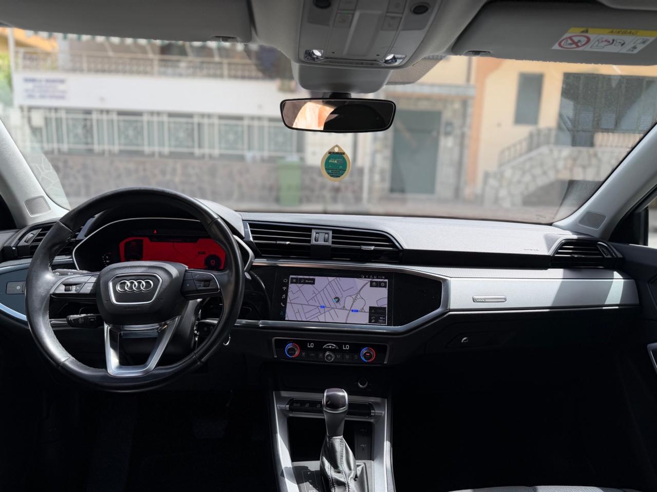 Audi Q3 35 TDI S tronic Business Advanced