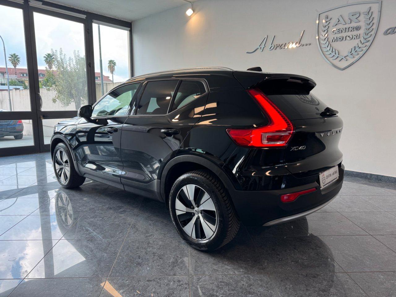 Volvo XC40 1.5 t2 Momentum Uniprop Stupenda