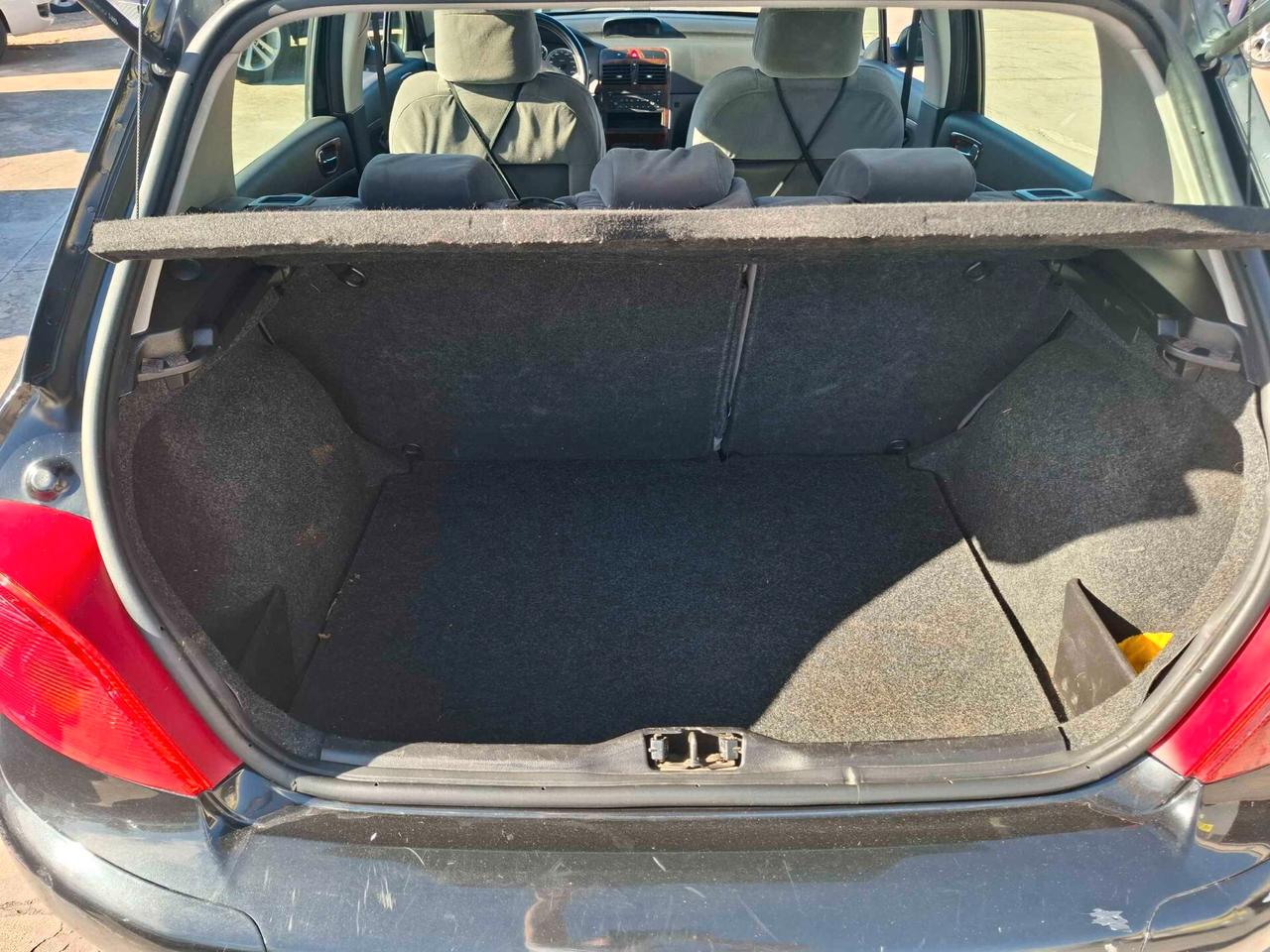 Peugeot 307 1.4 HDI 70 CV 5 PORTE - 2003