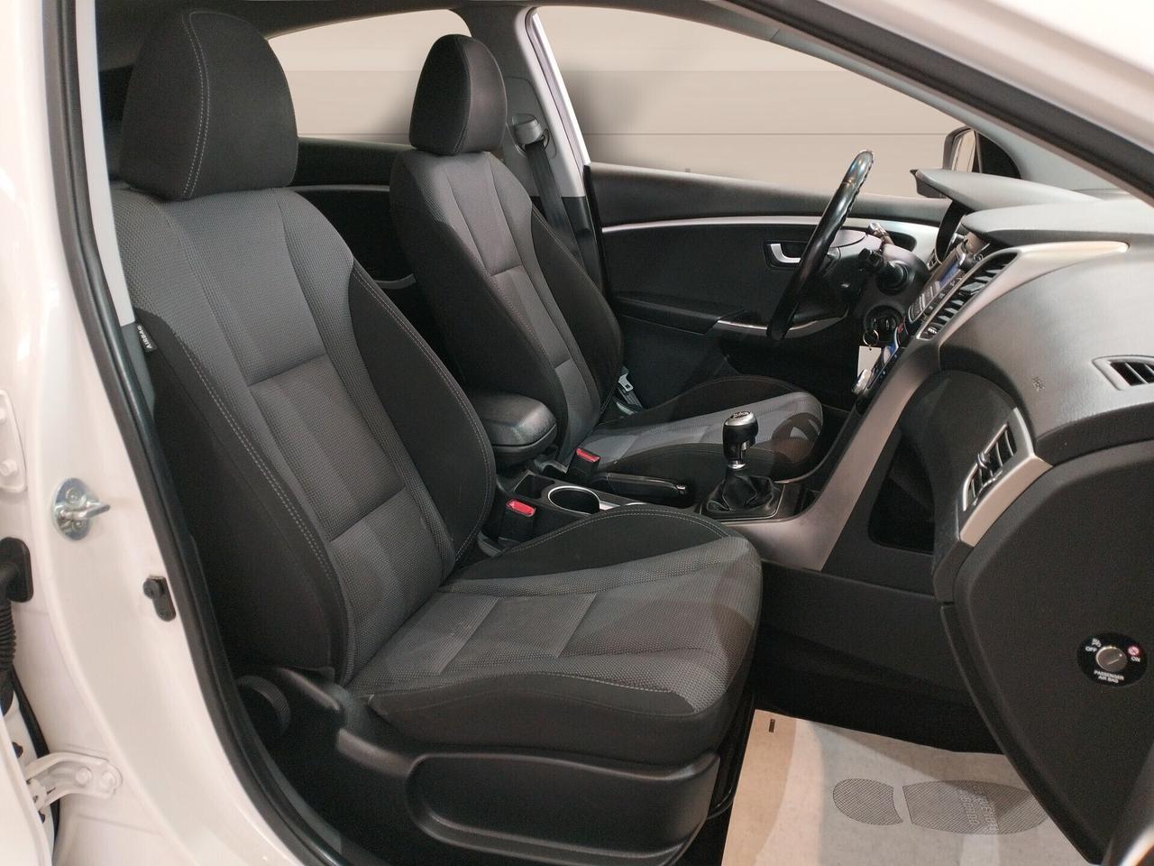 Hyundai i30 5p 1.6 crdi Comfort 128cv