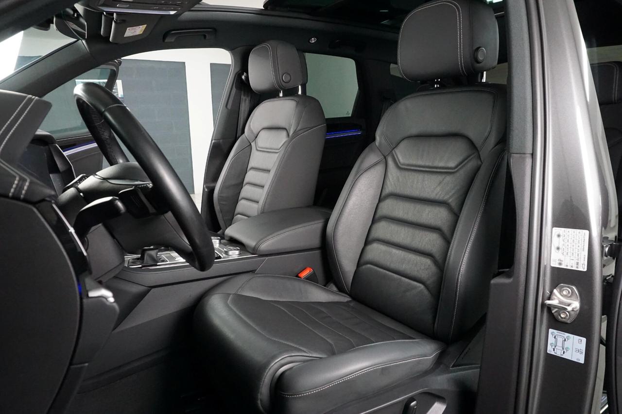 Volkswagen Touareg 3.0 V6 TDI SCR Black Style R Line