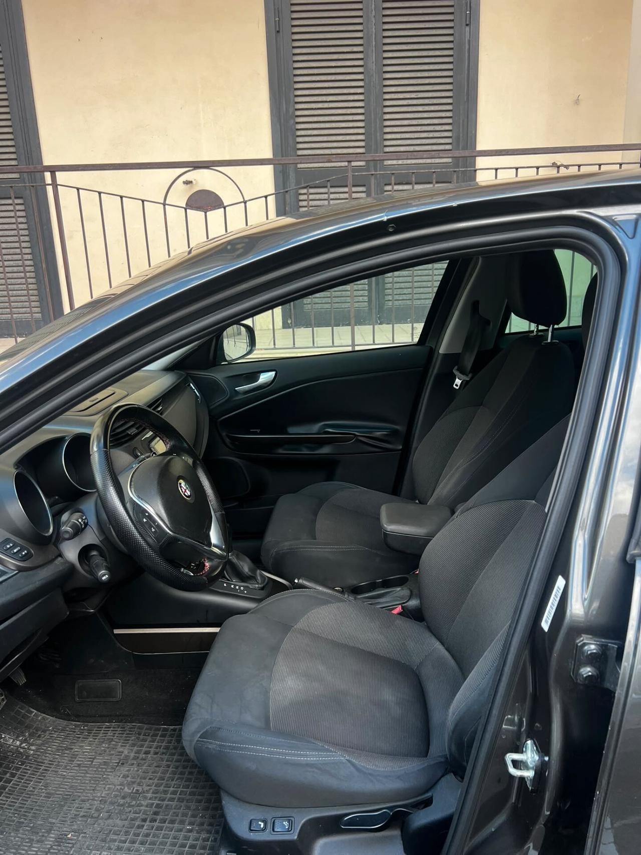 Alfa Romeo Giulietta 2.0 JTDm-2 175 CV TCT Exclusive