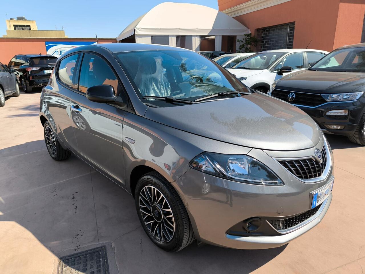 Lancia Ypsilon 1.0 FireFly 5 porte S&S Hybrid Gold Plus