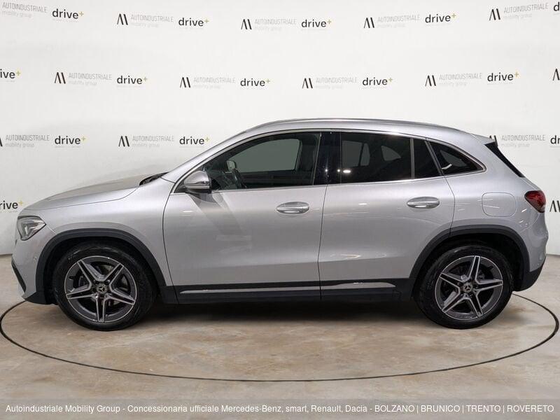 Mercedes-Benz GLA 200 D 4MATIC PREMIUM AUTOMATIC