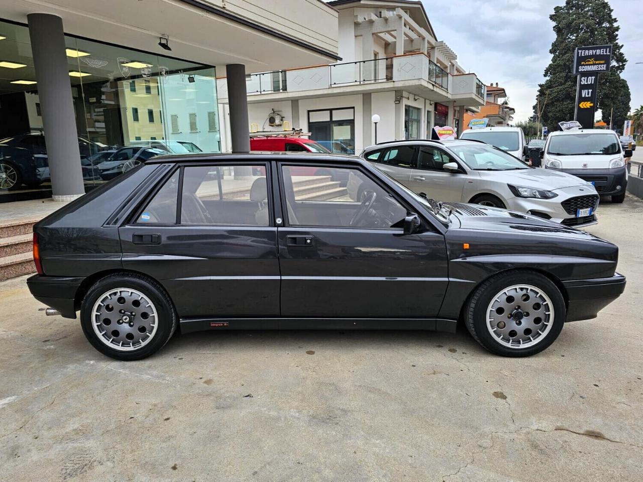 Lancia Delta 2.0i.e. turbo 16V HF integrale