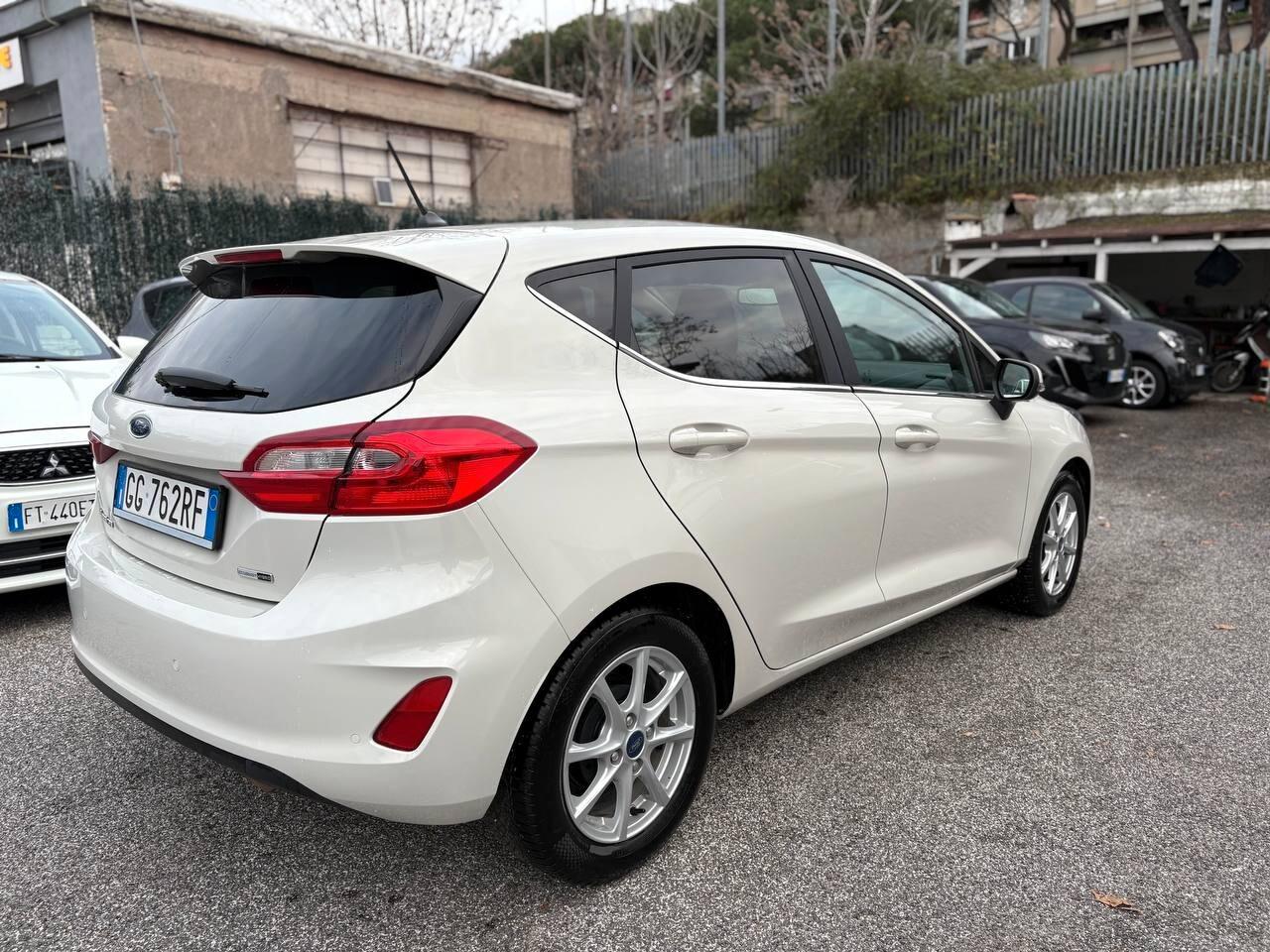 Ford Fiesta 1.0 Ecoboost Hybrid 125 CV 5 porte ST-Line