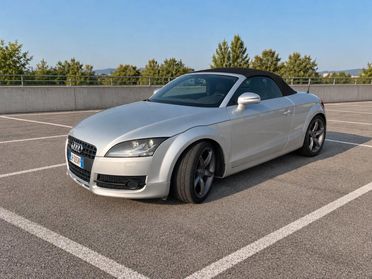 Audi TT Roadster 2.0 TFSI