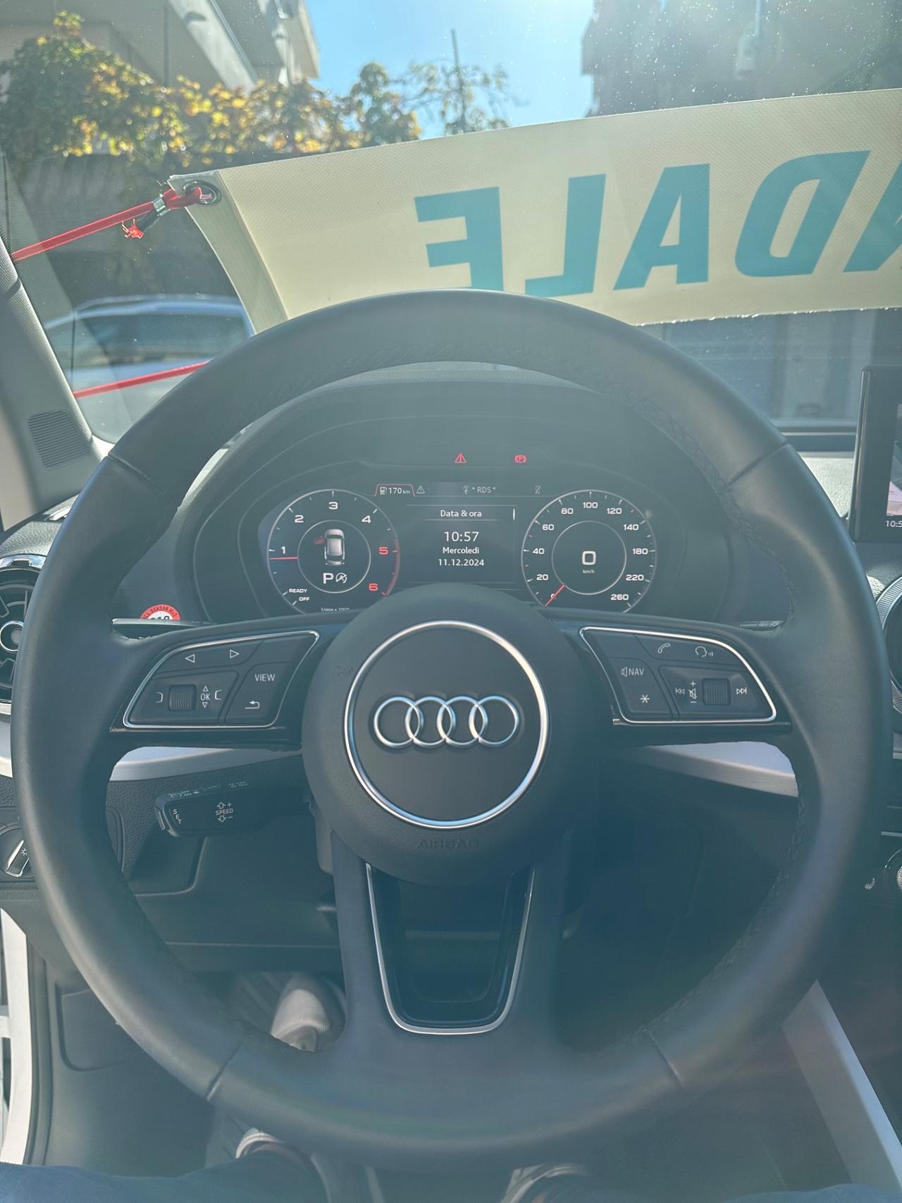 Audi Q2 35 TDI quattro S tronic Business Plus