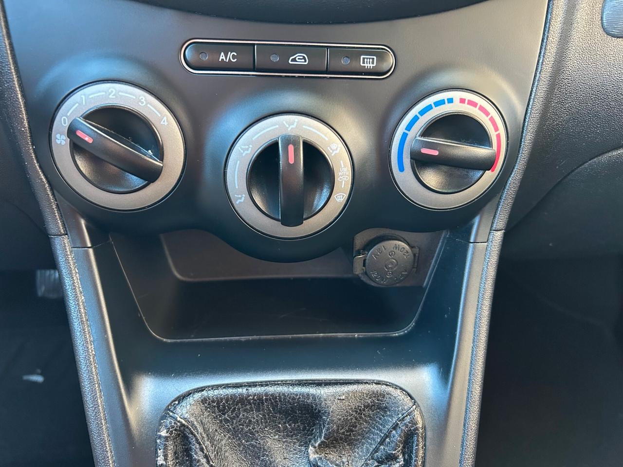 Hyundai i10 1.1 Benz 68cv COMFORT