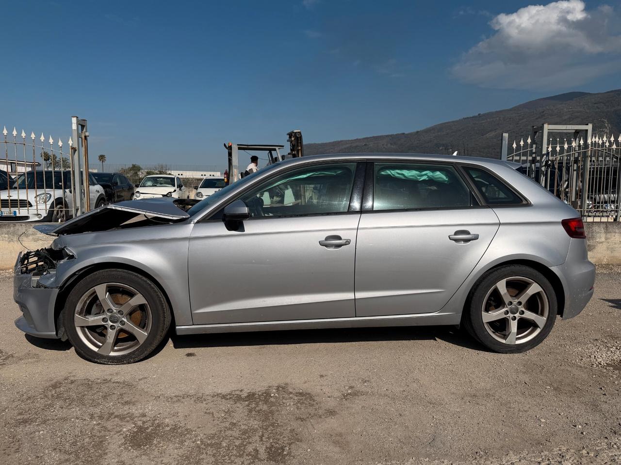 AUDI A3 2017 1.6 DIESEL 116 CV *SINISTRATA