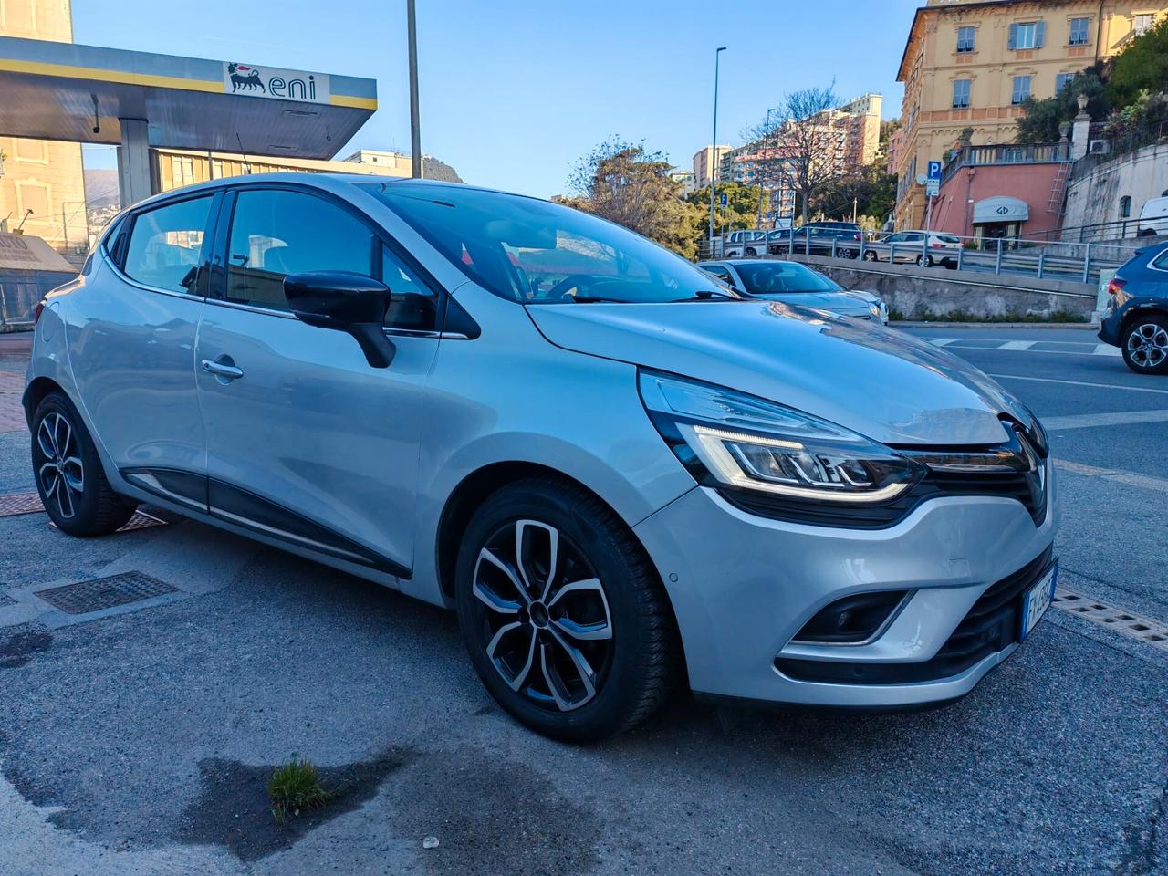 Renault Clio 5 porte Moschino top di gamma l'unico pro