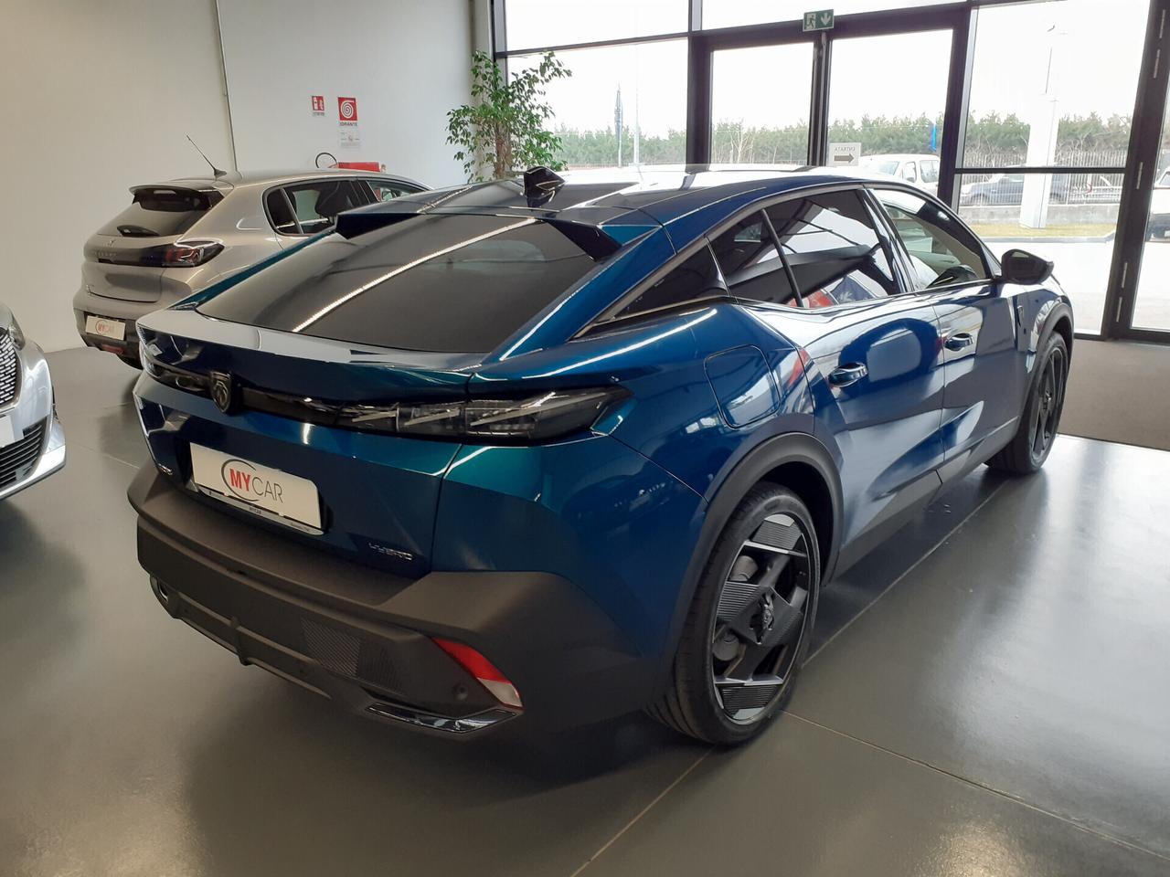 Peugeot 408 Hybrid 225 e-EAT8 GT FIRST EDITION