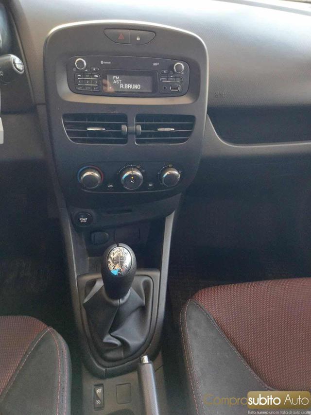 RENAULT Clio 1.5 dCi 8V 90CV (Garanzia 12 Mesi)