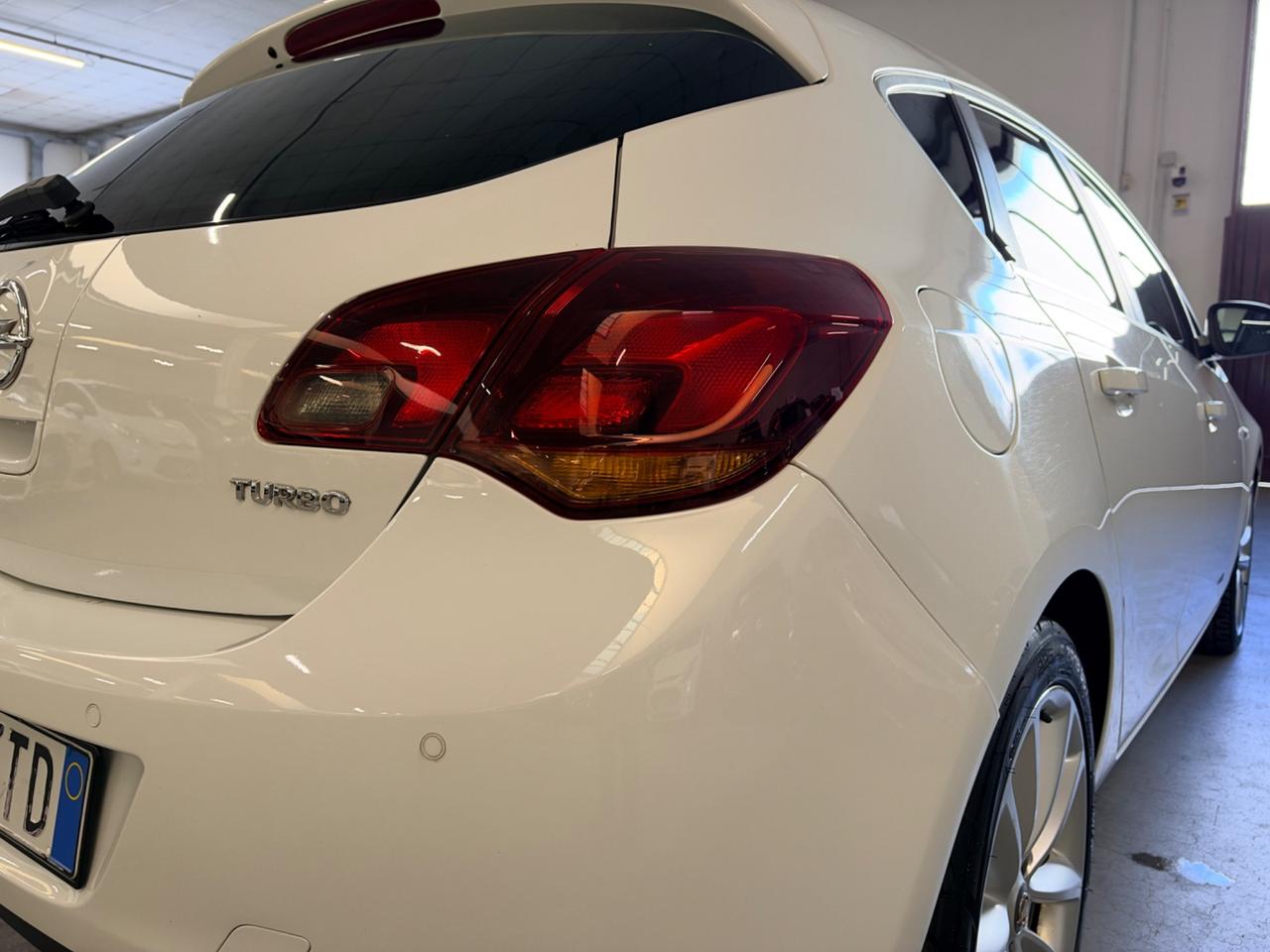 Opel Astra 1.4 Turbo 140CV 5 porte Cosmo