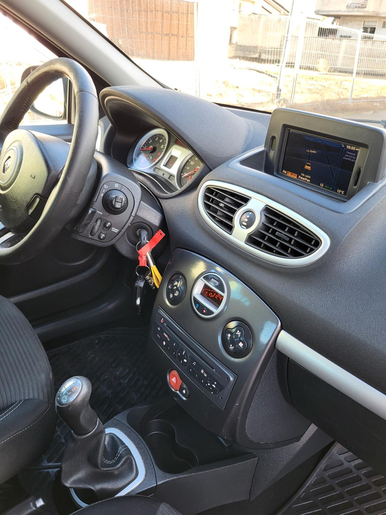 Renault Clio 1.2 16V 5 porte Dynamique