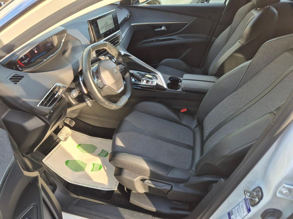Peugeot NEW 3008 BlueHDi 130CV EAT8 ALLURE