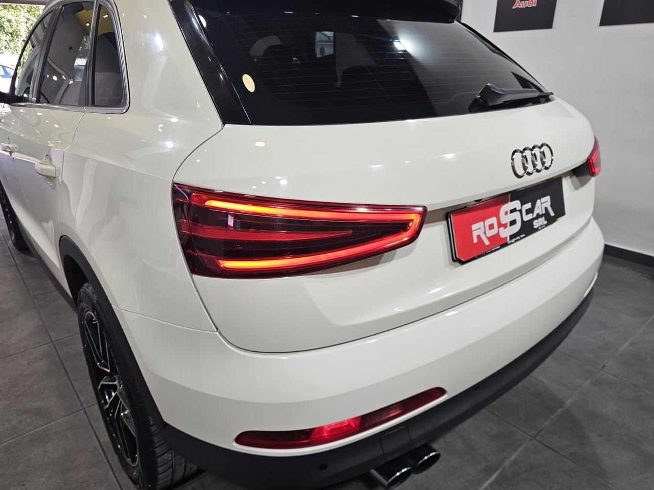 Audi Q3 2.0 TDI 140cv S line