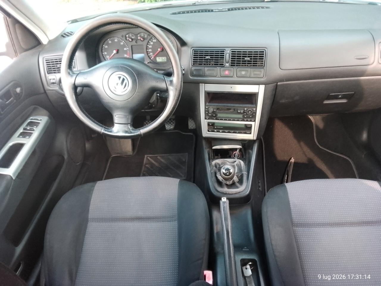 Volkswagen Golf 1.6 16V cat 5p. 2003