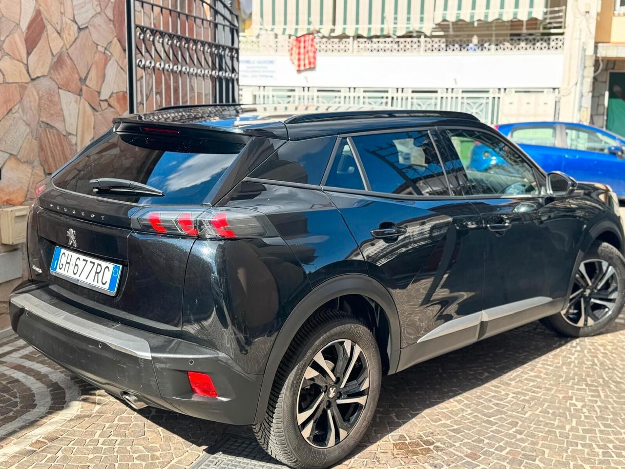 Peugeot 2008 BlueHDi 130 S&S EAT8 Allure