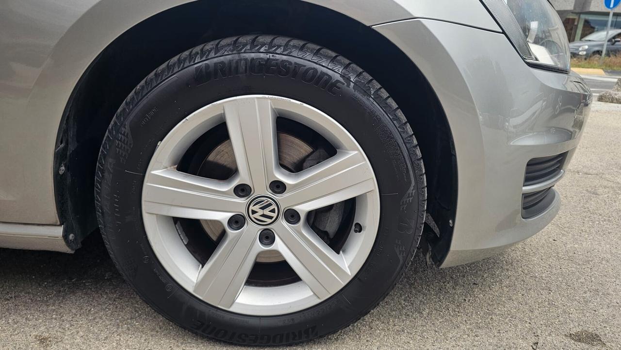 Volkswagen Golf 1.6 TDI 5p. Highline BlueMotion Technology