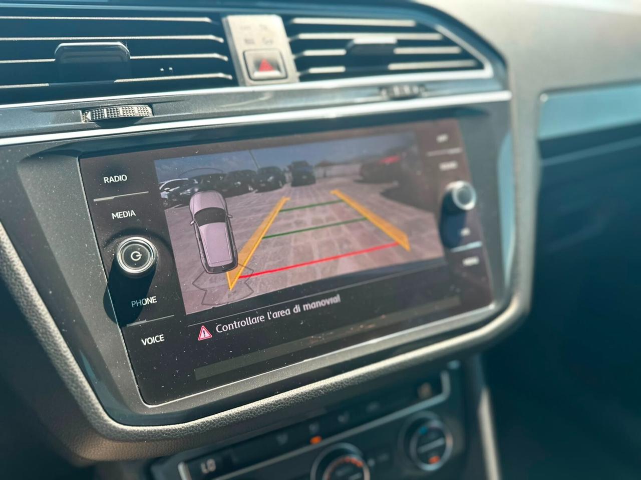 Volkswagen Tiguan 2.0 TDI SCR DSG R-LINE BlueMotion Technology