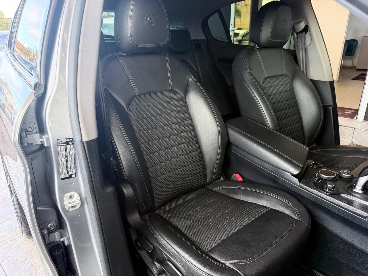 Alfa Romeo Stelvio 2.2 Turbodiesel 190 CV AT8 Q4 B-Tech